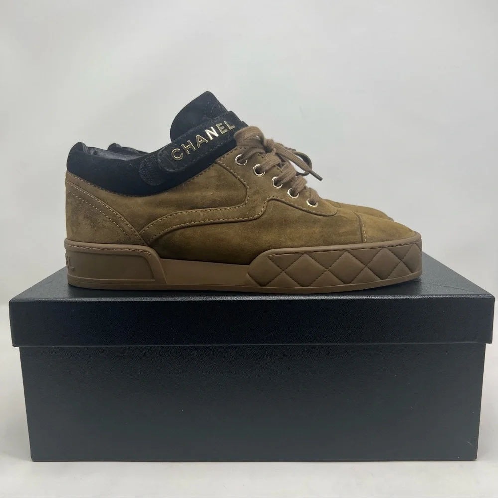 Chanel Suede Logo Strap Low Top Sneakers Size 41.5 / 10.5 NEW WITH BOX - Picture 9 of 16